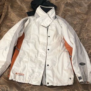 Unisex Omni-Shield water-repellent shel ski jacket